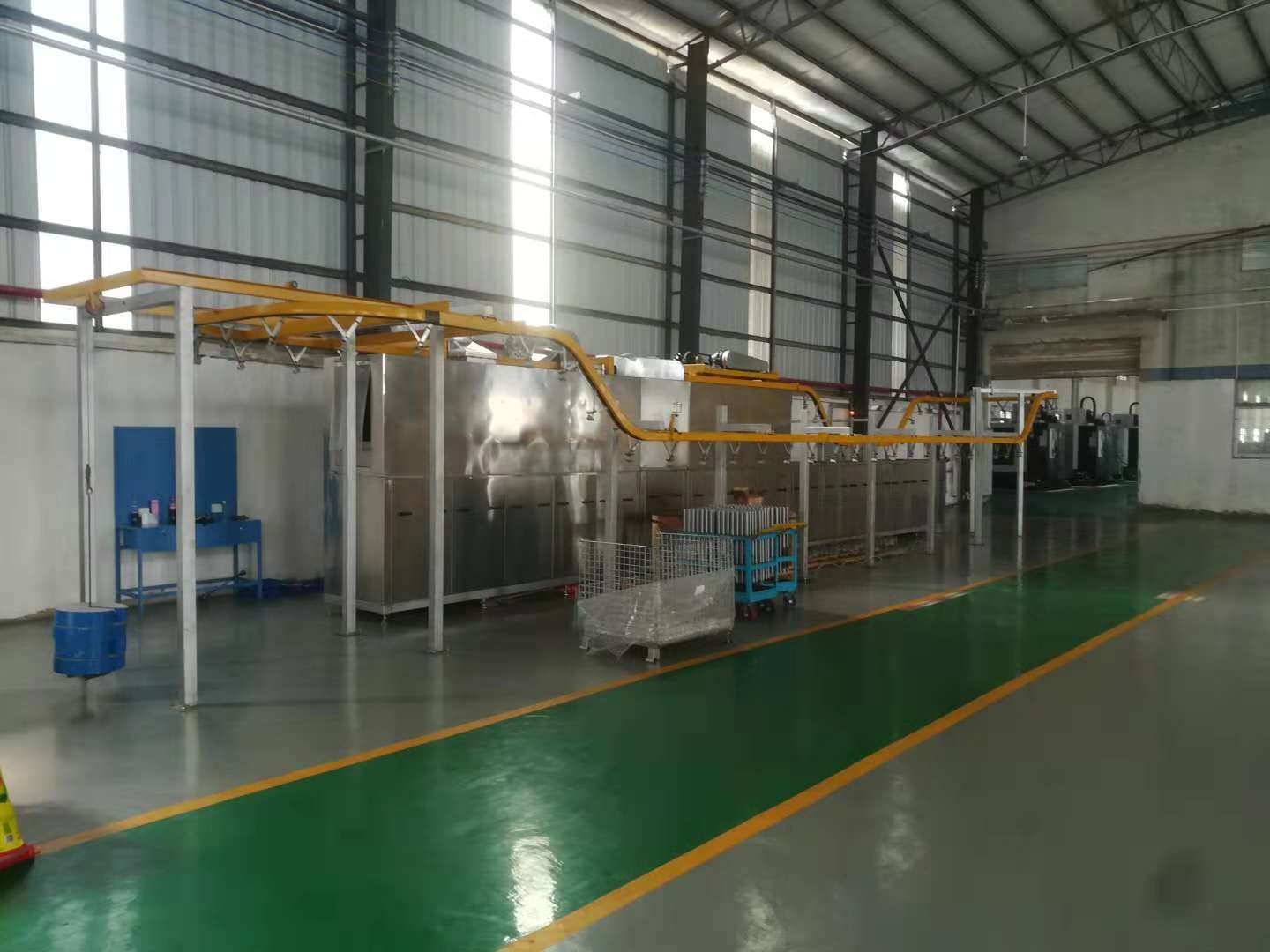 懸掛式超聲波清洗烘干機(圖5) 懸掛式超聲波清洗烘干機(圖5)